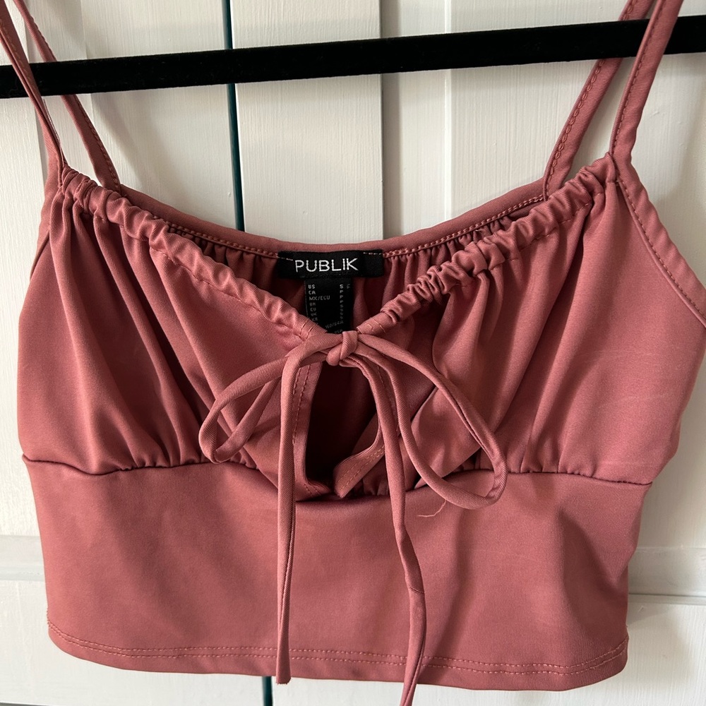 Publik burgundy tie front crop top
